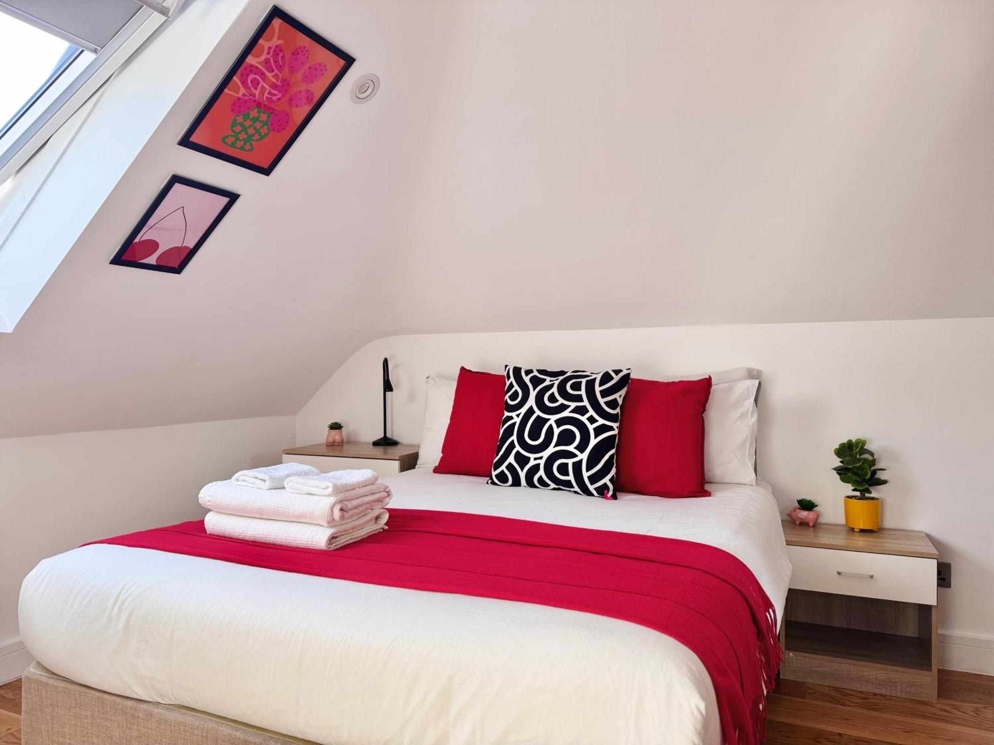 En-Suites With Free Parking 30Min To Central 런던 외부 사진