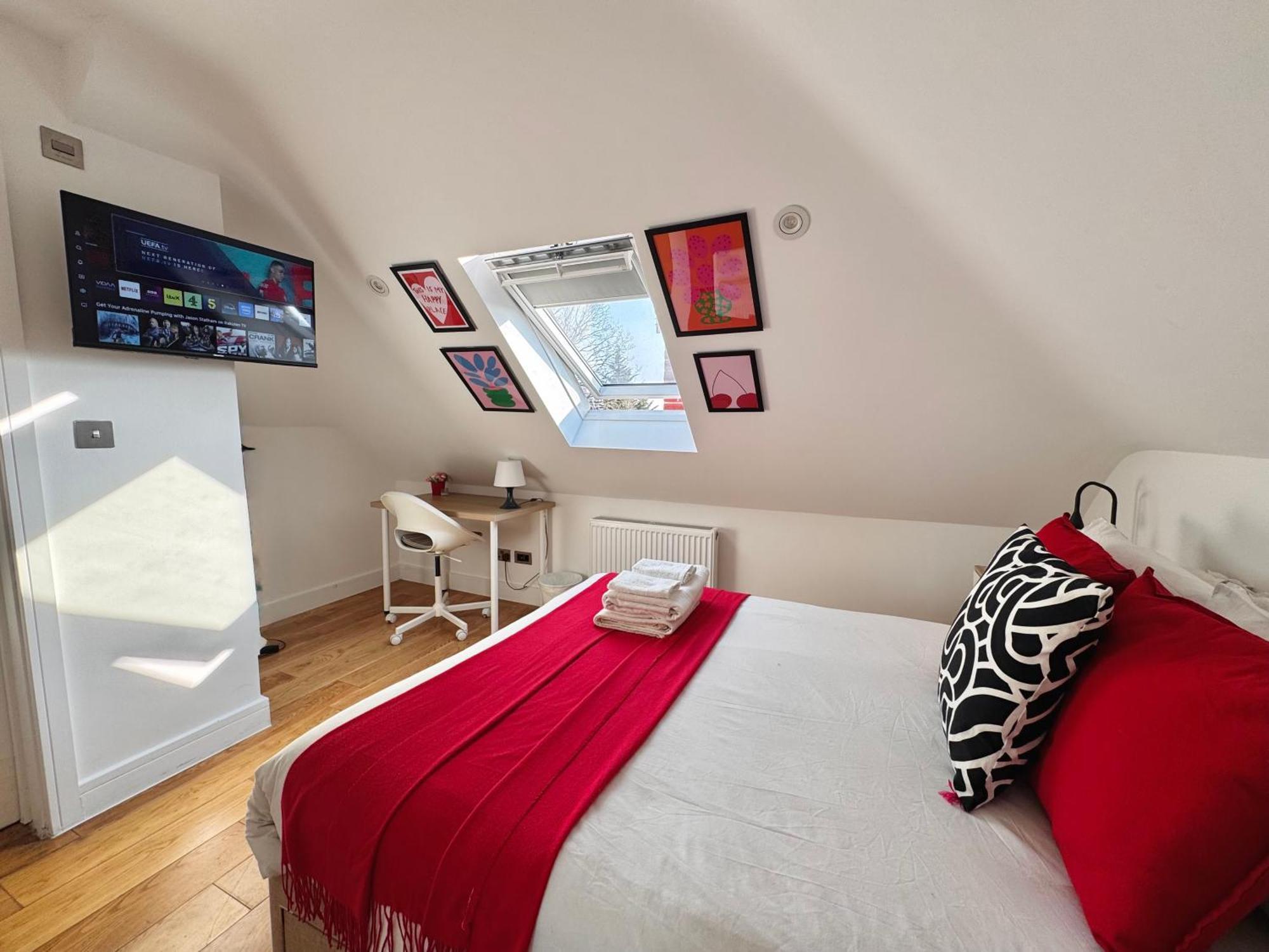 En-Suites With Free Parking 30Min To Central 런던 외부 사진